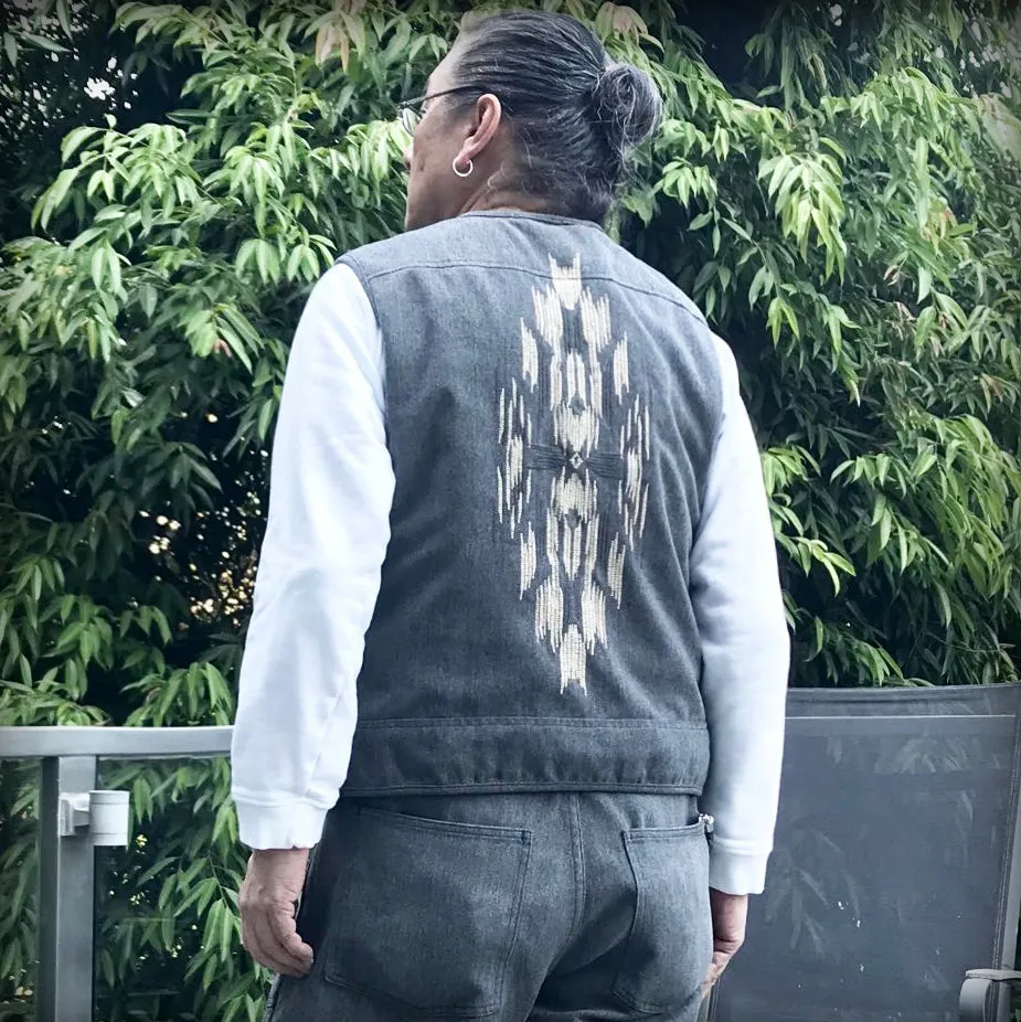 BZEN M.3203R-SILAS NAV-G REGULAR FIT LINED VEST WITH NATIVE AMERICAN MOTIF BRUSHED TWILL-12OZ-E0 GREY