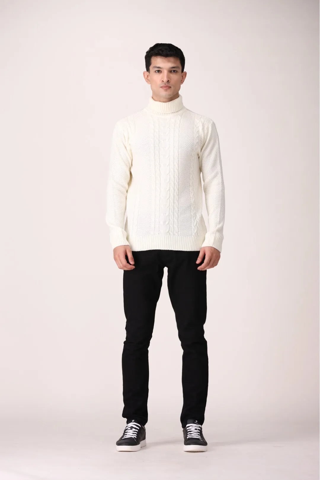 CABLE KNIT TURTLE NECK