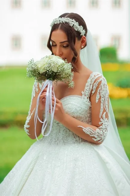 Designer Sweetheart Long White Satin Lace Wedding Dresses With Long Sleeves