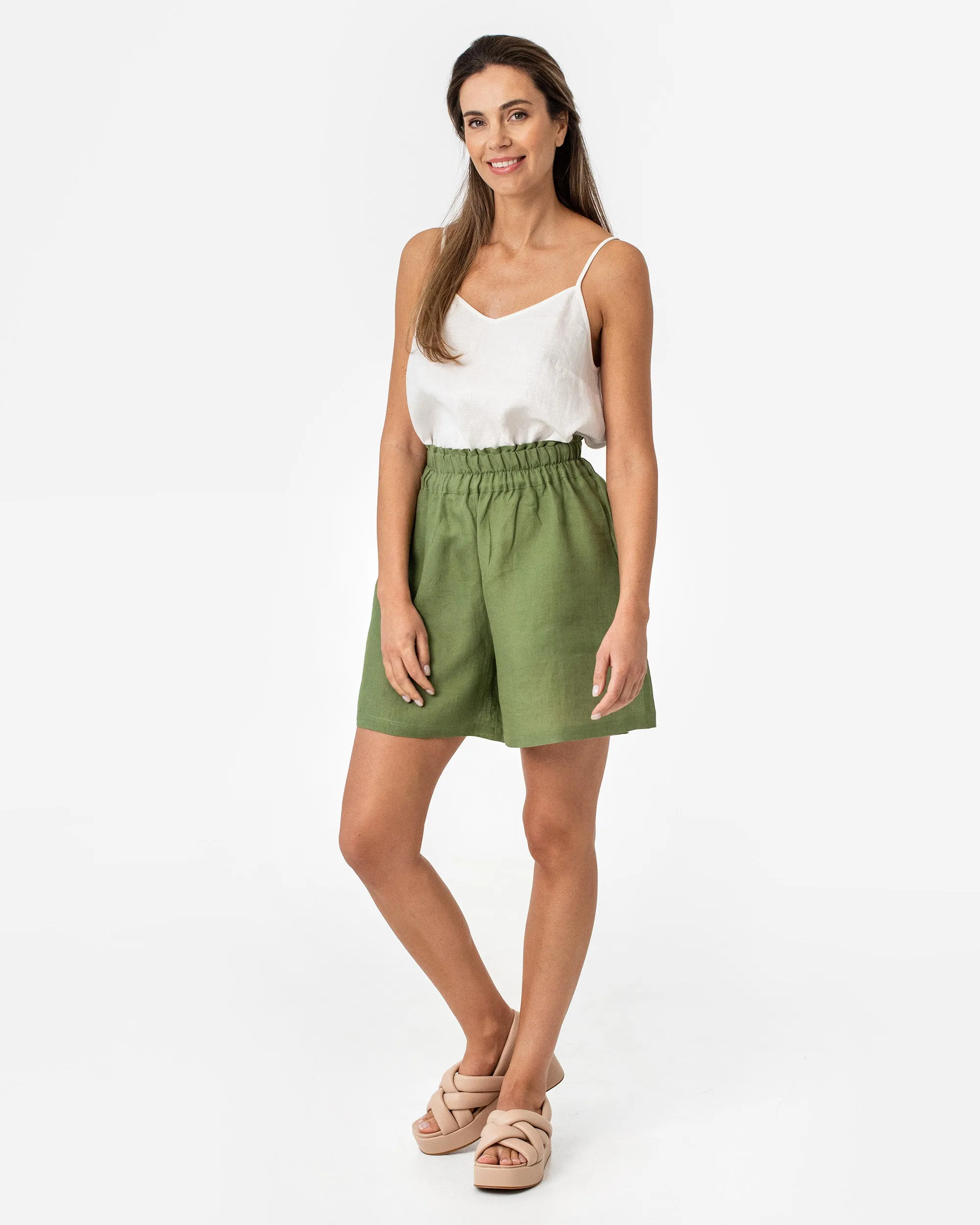 High waisted linen shorts CUENCA in Forest green