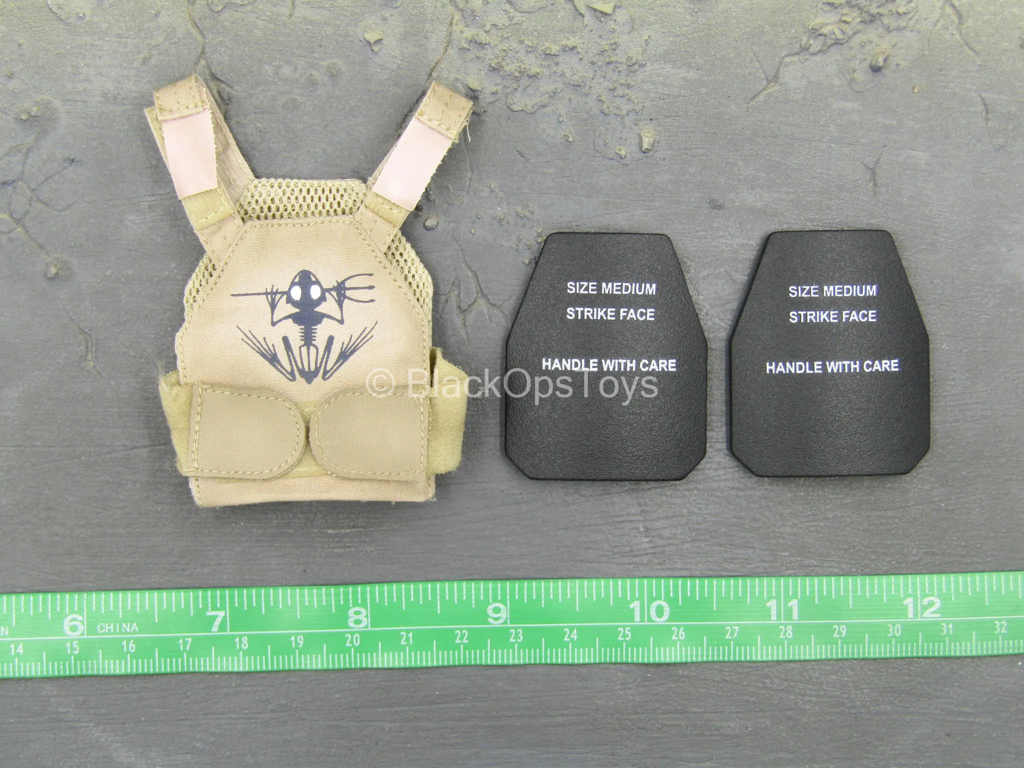 NSW Winter Warfare - Tan Plate Carrier w/Plates