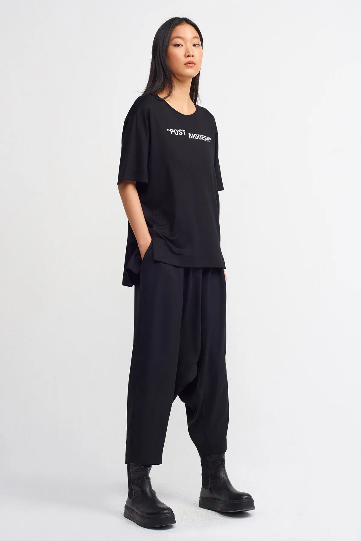 Nu Post Modern Text Casual T-Shirt Black