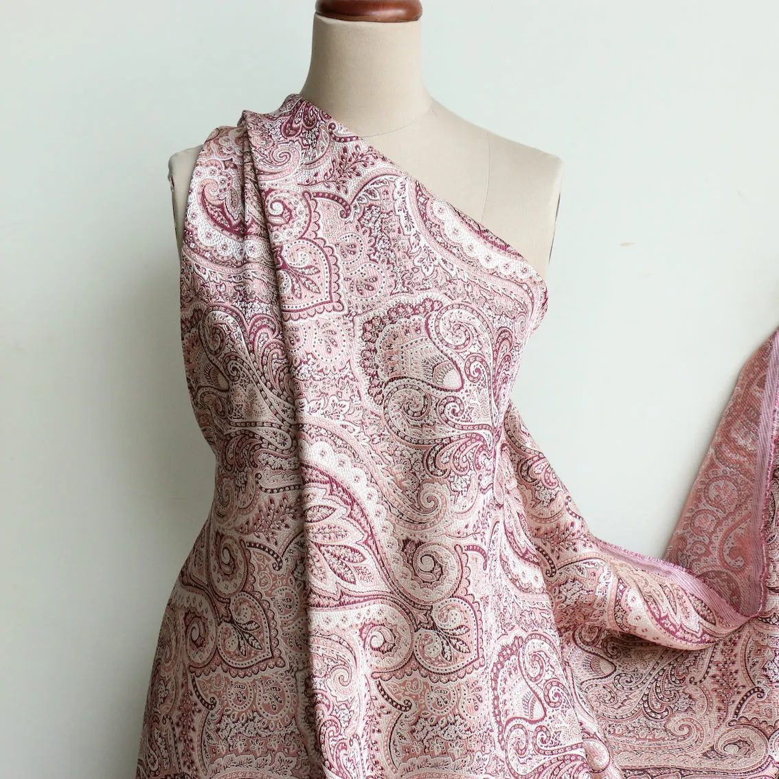 Rouge Paisley Brocade