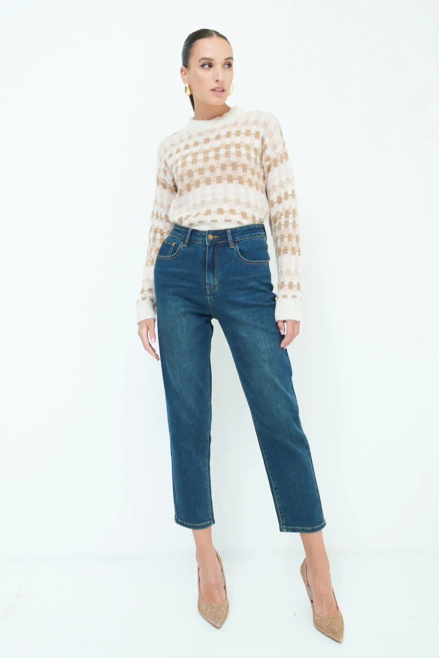 Sleek high-waist tapered jeans wholesale